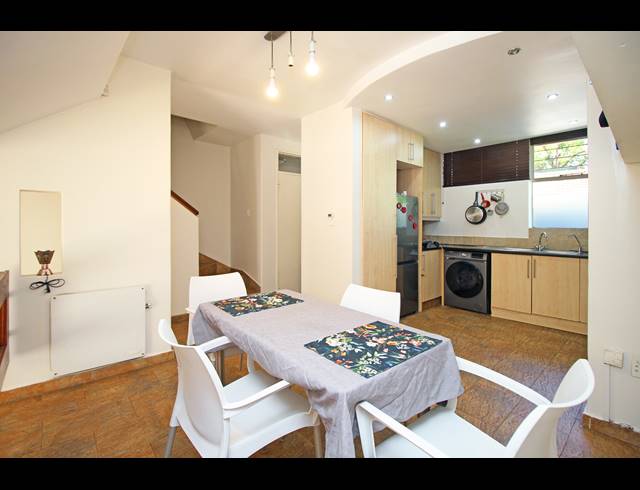 2 BEDROOM APARTMENT FOR SALE IN NORWOOD